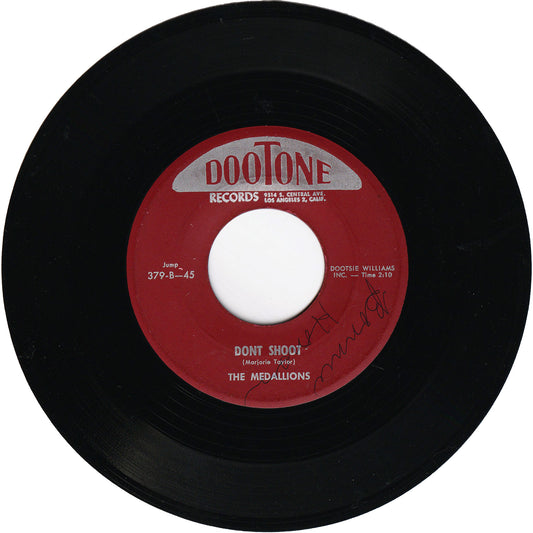 The Medallions - Don't Shoot / Dear Darling
