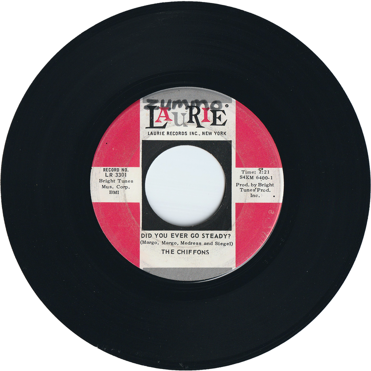 The Chiffons - Nobody' Knows What's Goin' On (In My Mind But Me) / Did You Ever Go Steady?